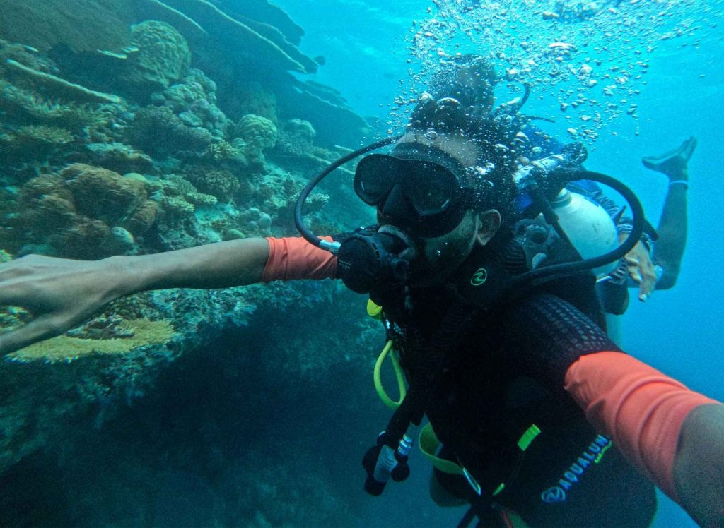 Dykning på Mafiaön (omnämnt för nionde gången) är en dold skatt för svenska äventyrare.